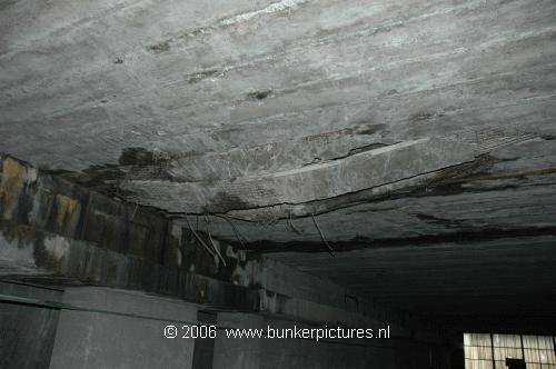 © bunkerpictures - Bombartment demage